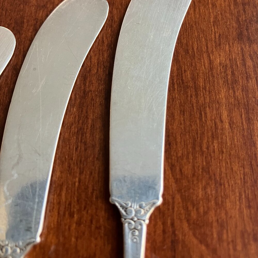 Set of 4 - Gorham Sterling Silver Butter Spreaders In Luxembourg Pattern - Picture 9 of 11